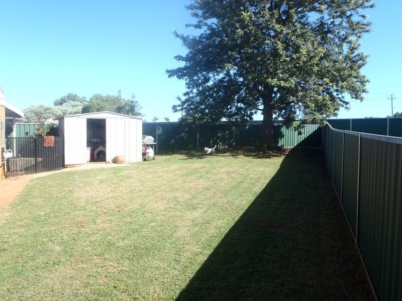 5B Highview Place, Dubbo NSW 2830