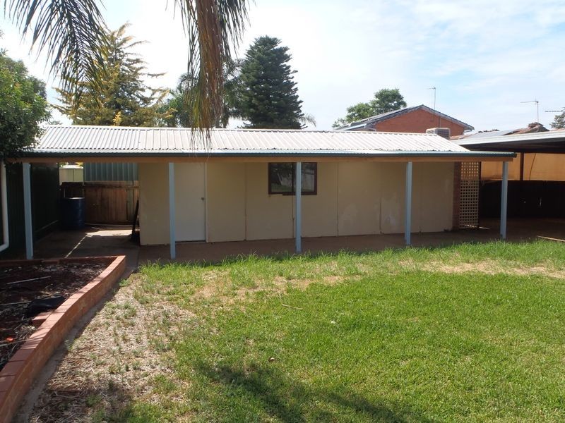 18 Oxley Circle, Dubbo NSW 2830