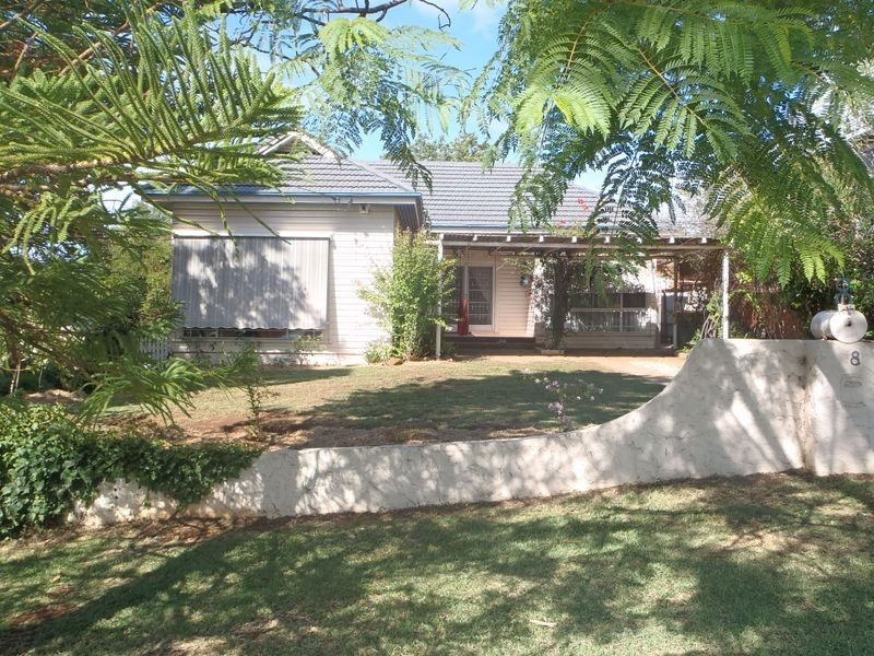 8 Baird Street, Dubbo NSW 2830