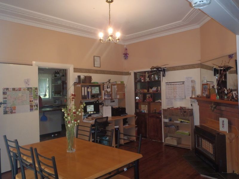 8 Baird Street, Dubbo NSW 2830