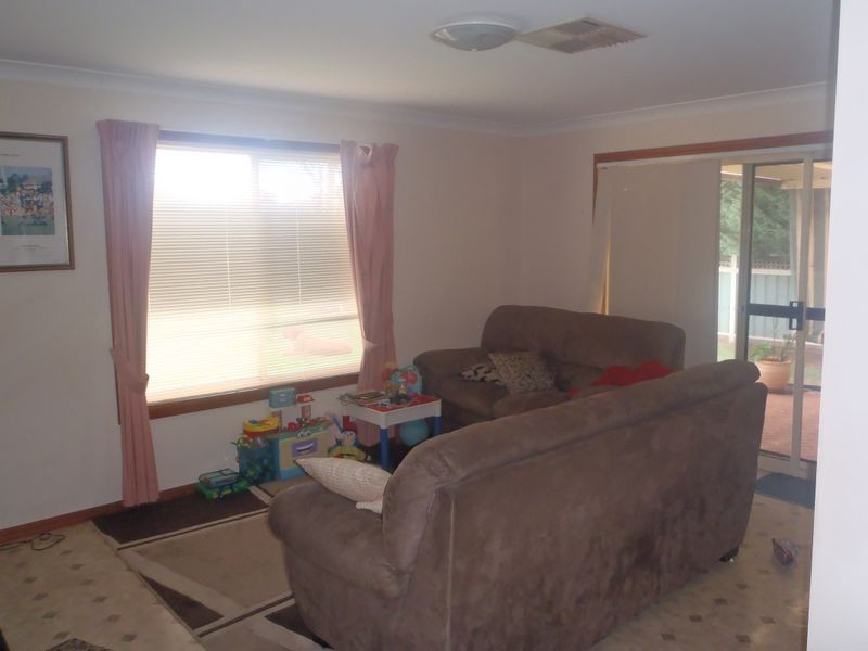 5 Oakmont Avenue, Dubbo NSW 2830