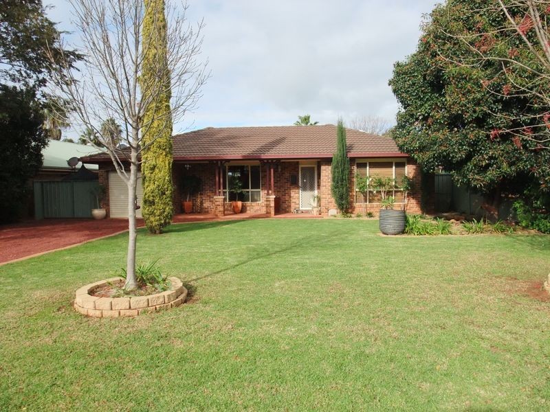 153 Birch Avenue, Dubbo NSW 2830