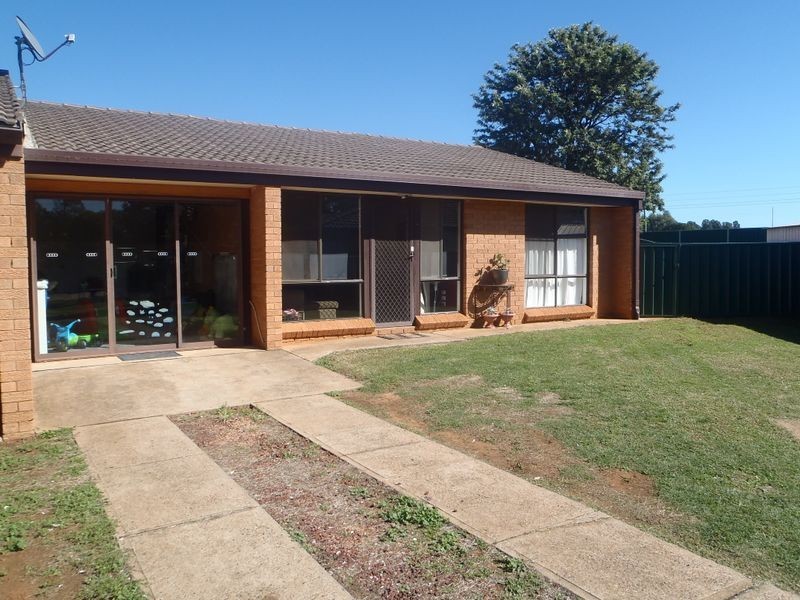 5B Highview Place, Dubbo NSW 2830