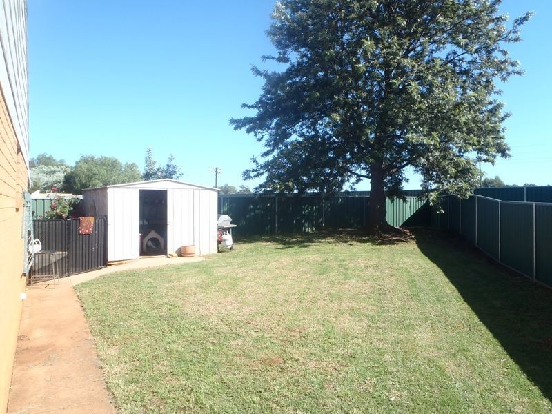 5B Highview Place, Dubbo NSW 2830