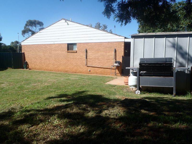 5B Highview Place, Dubbo NSW 2830