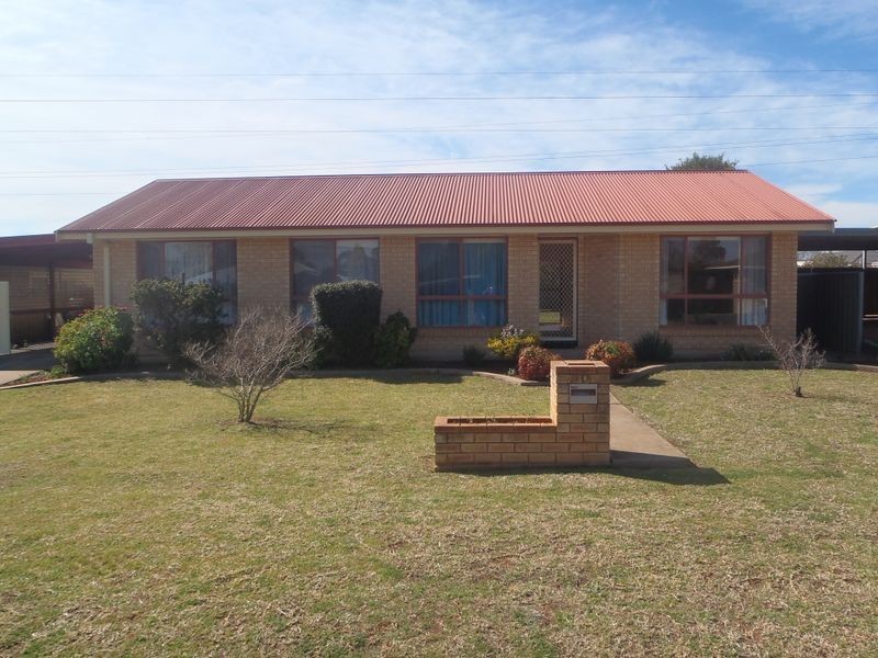 16 Pegasus Place, Dubbo NSW 2830
