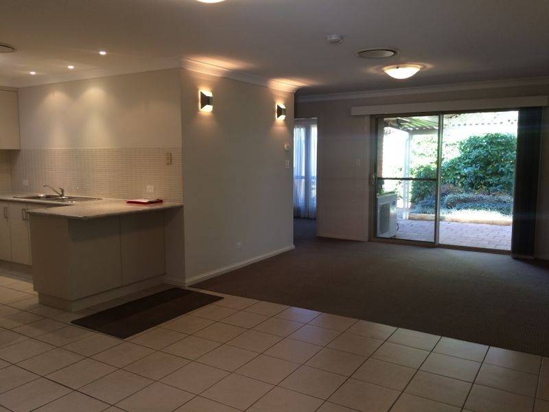 4/5 John Brass Place, Dubbo NSW 2830
