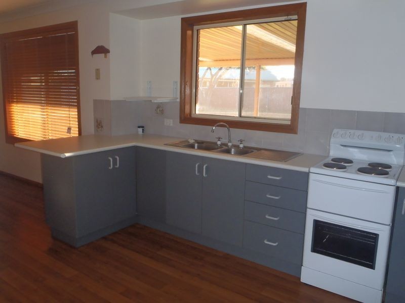 1 Davidson Drive, Dubbo NSW 2830