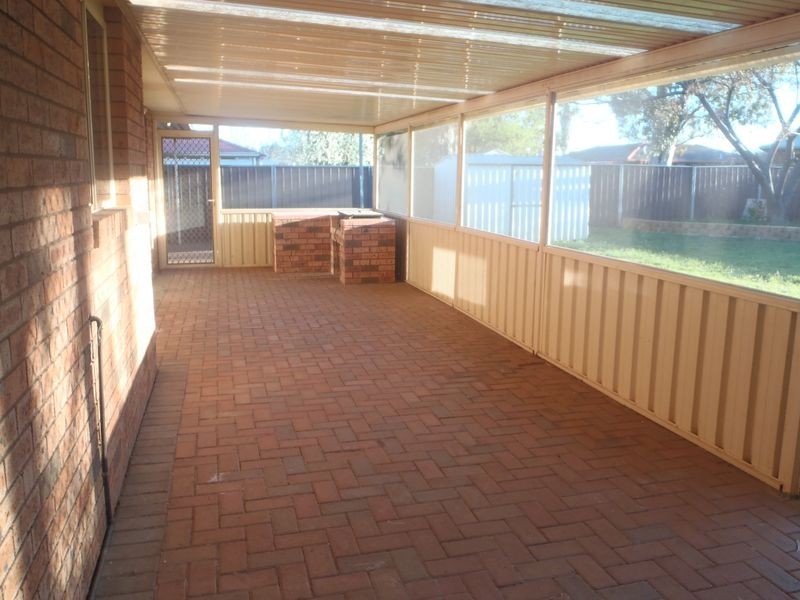 1 Davidson Drive, Dubbo NSW 2830