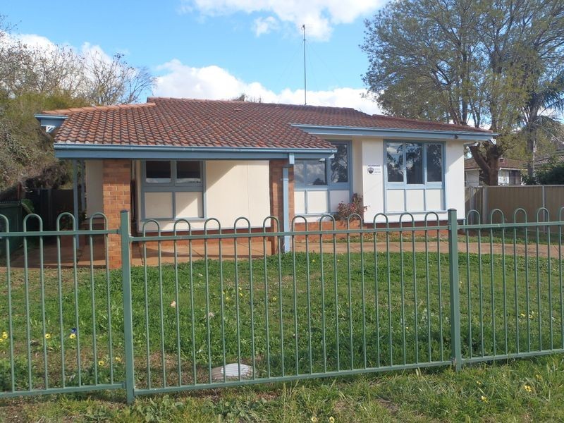 1 Houston Drive, Dubbo NSW 2830