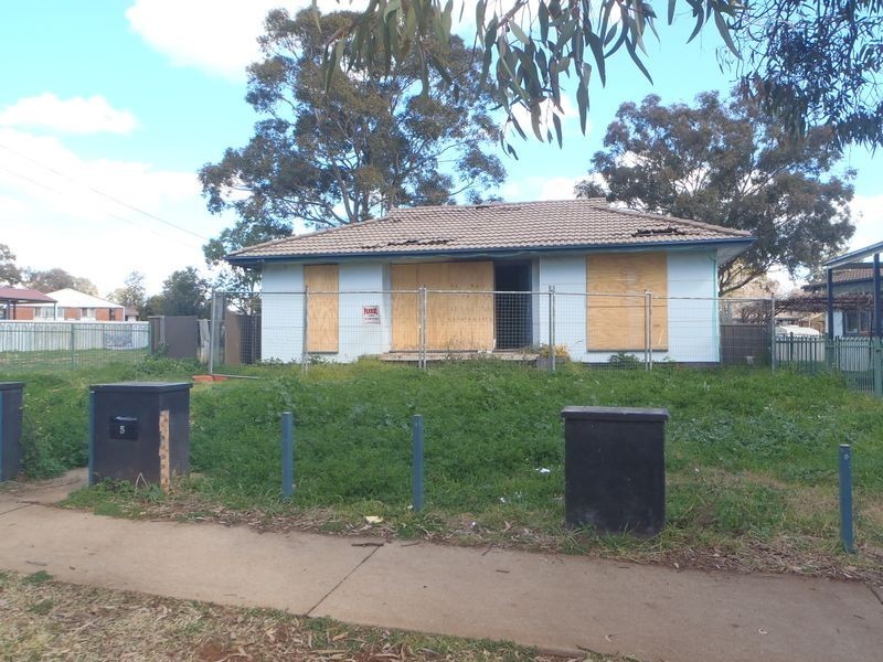 5 Collins Avenue, Dubbo NSW 2830