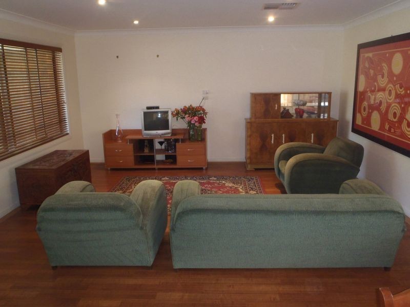 6 Gundarra Street, Dubbo NSW 2830