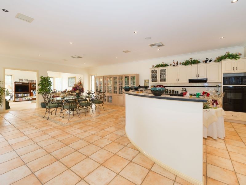 4 Murrumbidgee Place, Dubbo NSW 2830