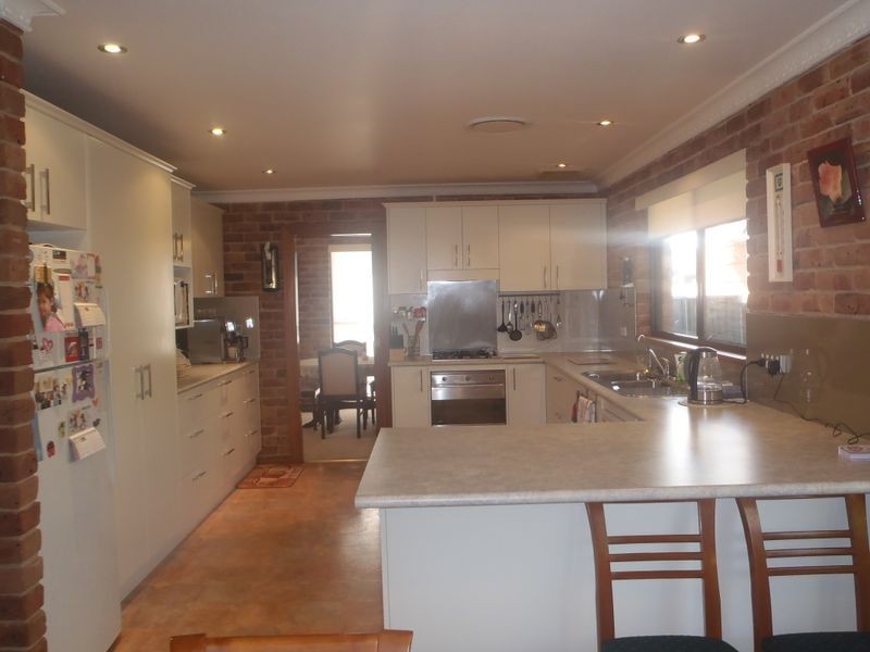 13 Nelson Place, Dubbo NSW 2830