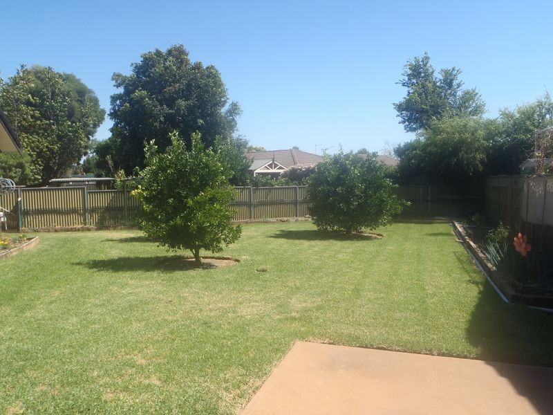 13 Nelson Place, Dubbo NSW 2830