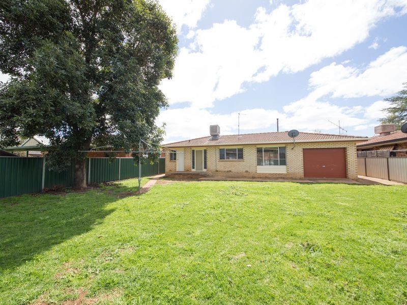 25 Beveridge Crescent, Dubbo NSW 2830