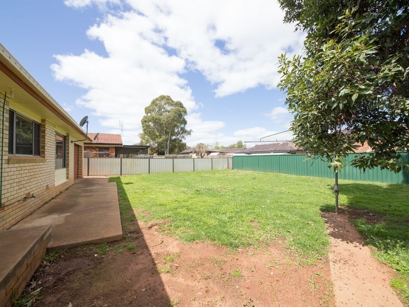 25 Beveridge Crescent, Dubbo NSW 2830