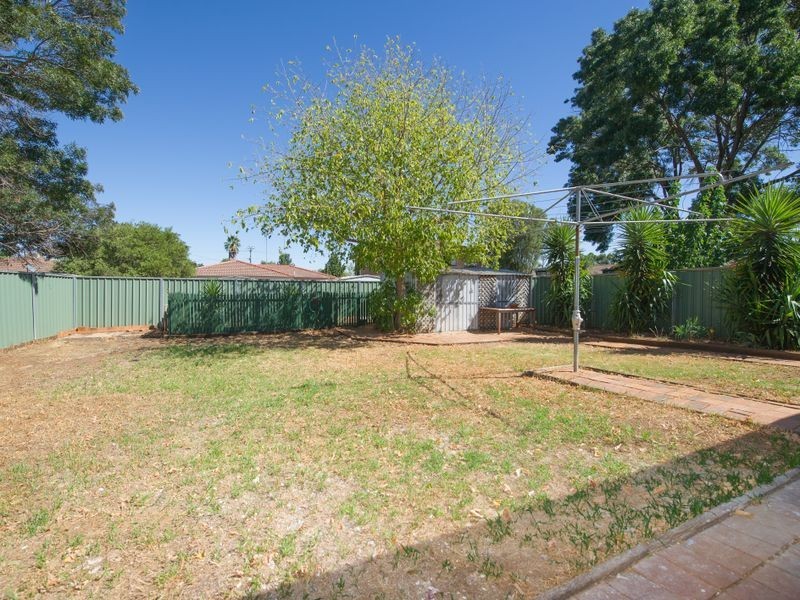 10 Mumford Crescent, Dubbo NSW 2830