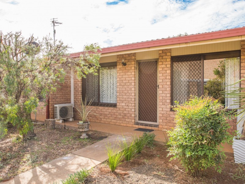 2/13 Bedford Avenue, Dubbo NSW 2830