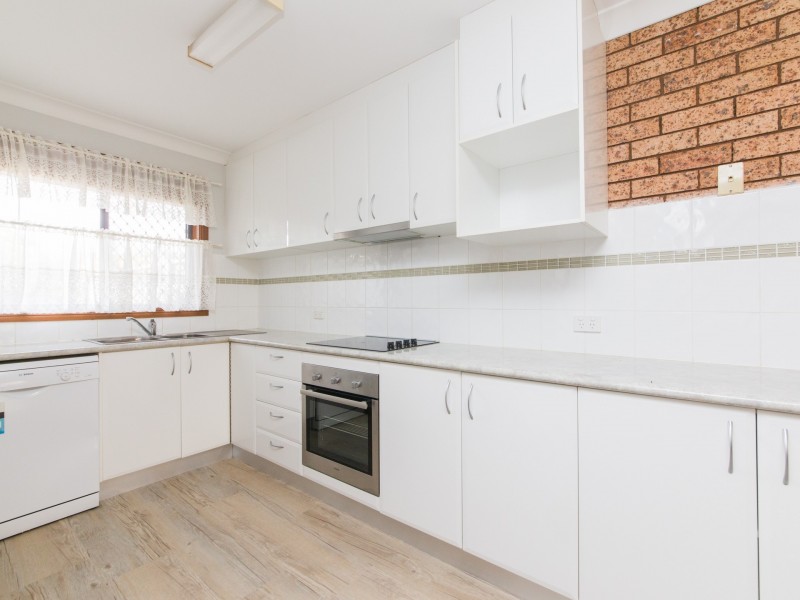 2/13 Bedford Avenue, Dubbo NSW 2830