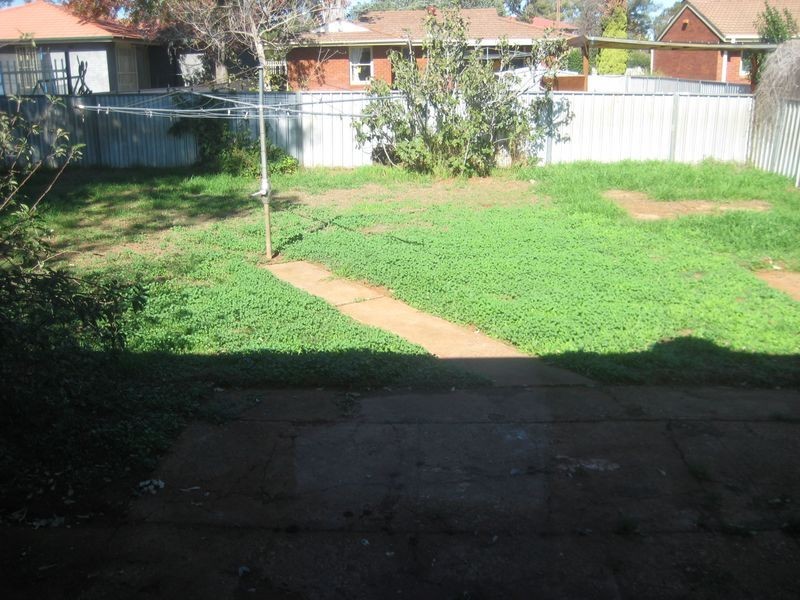 11 Houston Drive, Dubbo NSW 2830