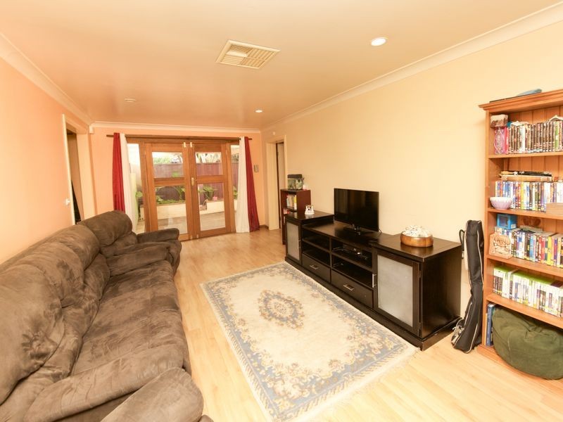 11 Bass Place, Dubbo NSW 2830