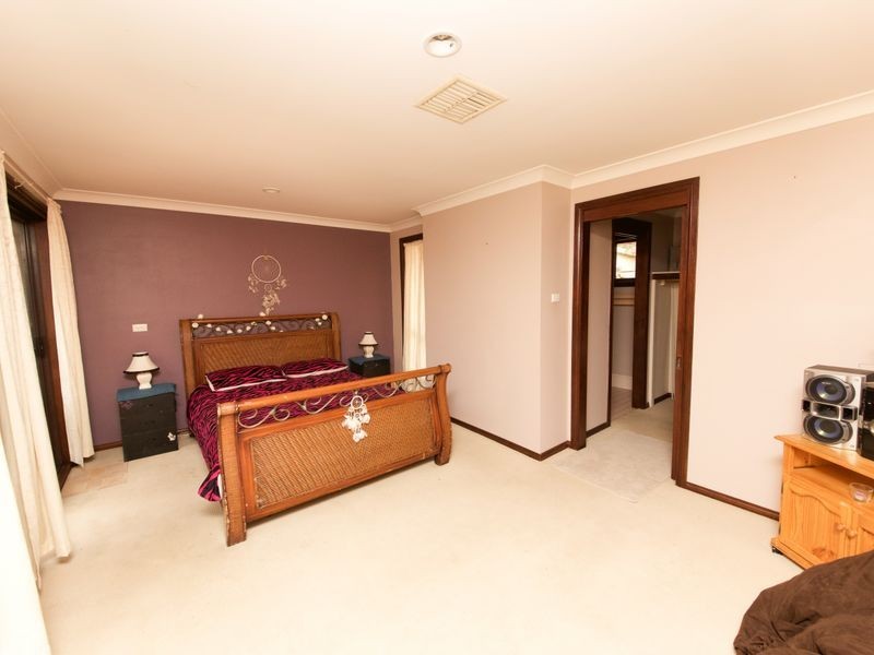 11 Bass Place, Dubbo NSW 2830