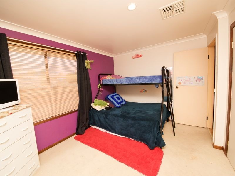11 Bass Place, Dubbo NSW 2830
