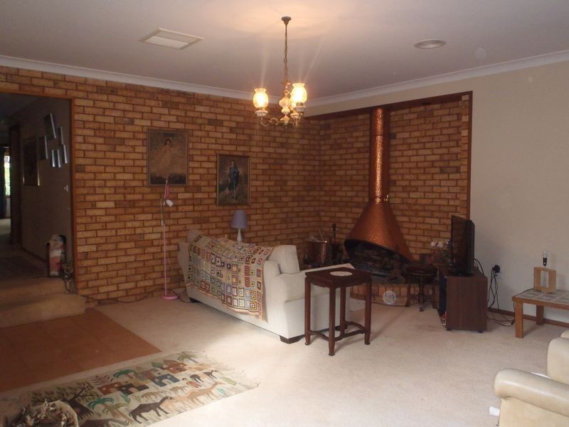 37 Hazelwood Drive, Dubbo NSW 2830