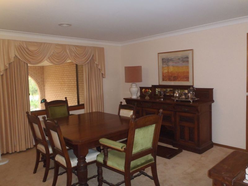 37 Hazelwood Drive, Dubbo NSW 2830