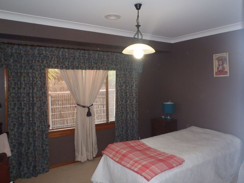 37 Hazelwood Drive, Dubbo NSW 2830