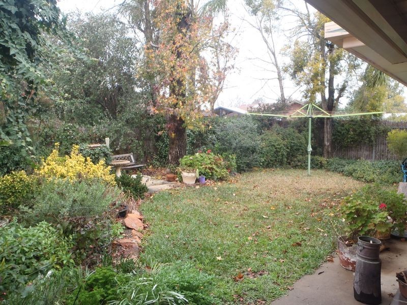 37 Hazelwood Drive, Dubbo NSW 2830