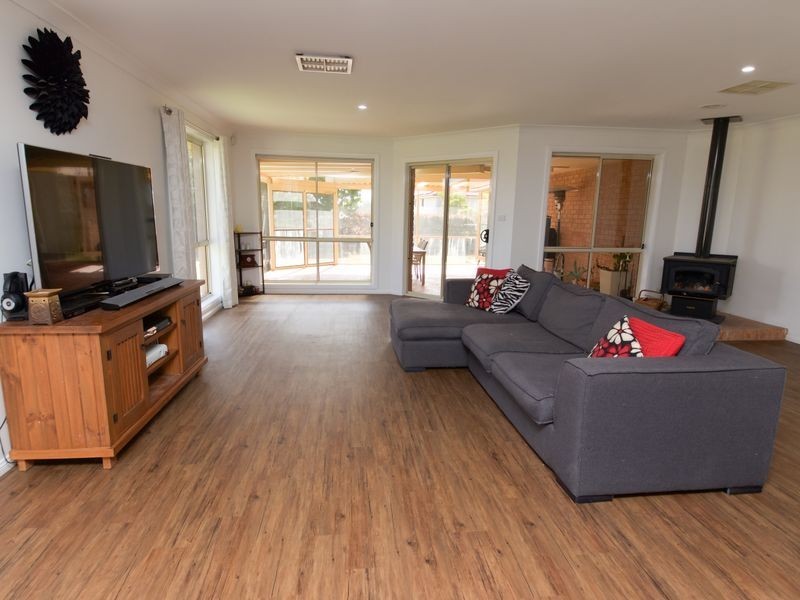 3 Birkdale Close, Dubbo NSW 2830