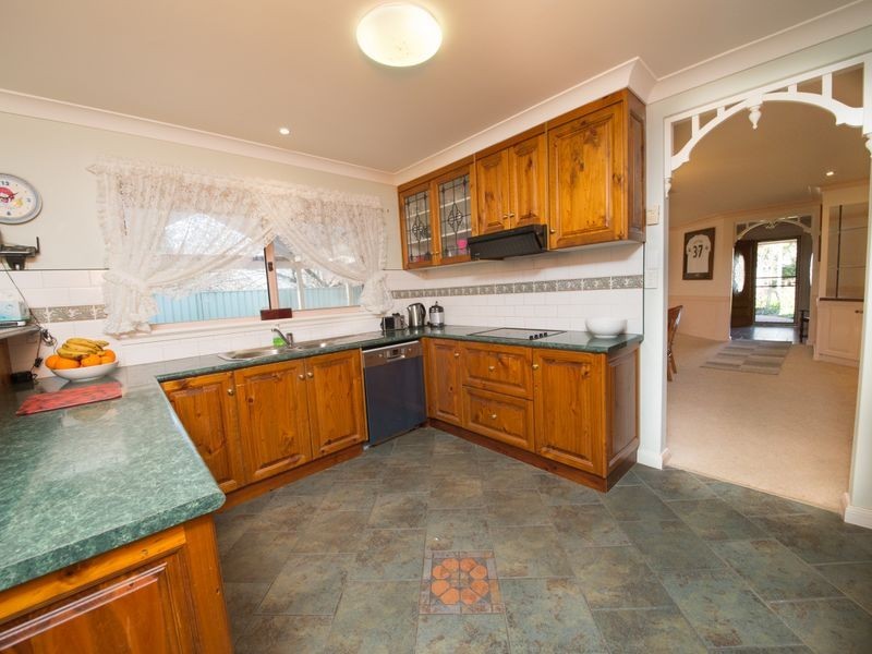 8 Castlereagh Avenue, Dubbo NSW 2830