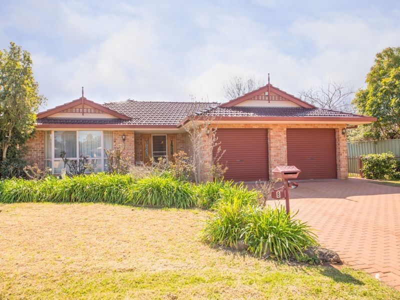 8 Castlereagh Avenue, Dubbo NSW 2830