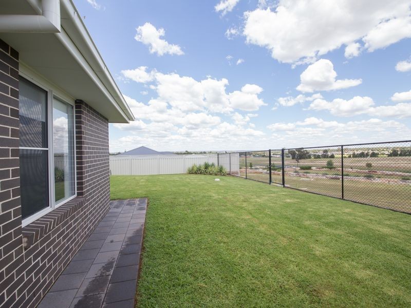 4 Ellenborough Avenue, Dubbo NSW 2830