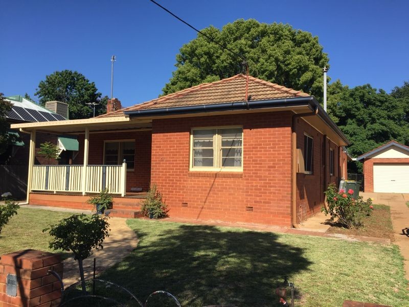 61 Sterling Street, Dubbo NSW 2830