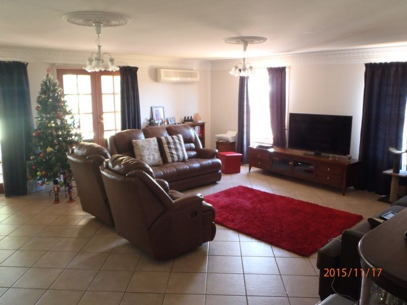 61 Sterling Street, Dubbo NSW 2830