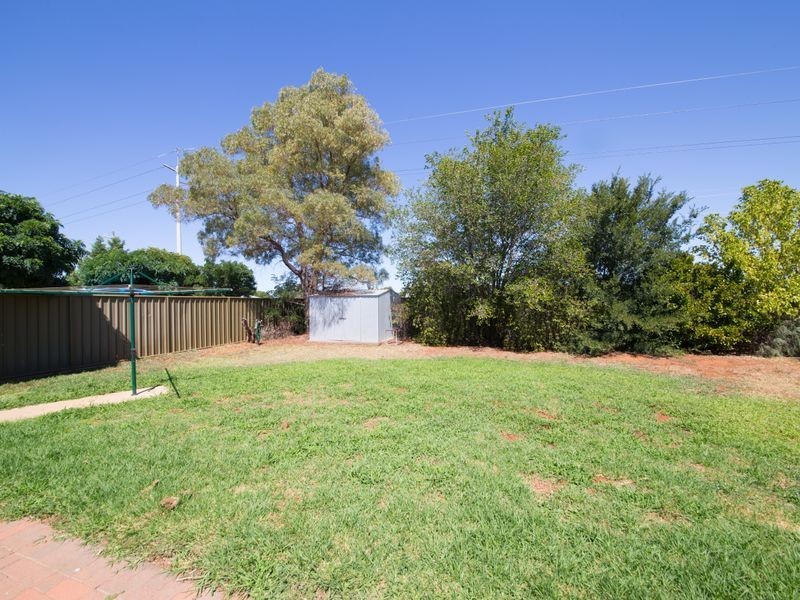 98 Twickenham Drive, Dubbo NSW 2830