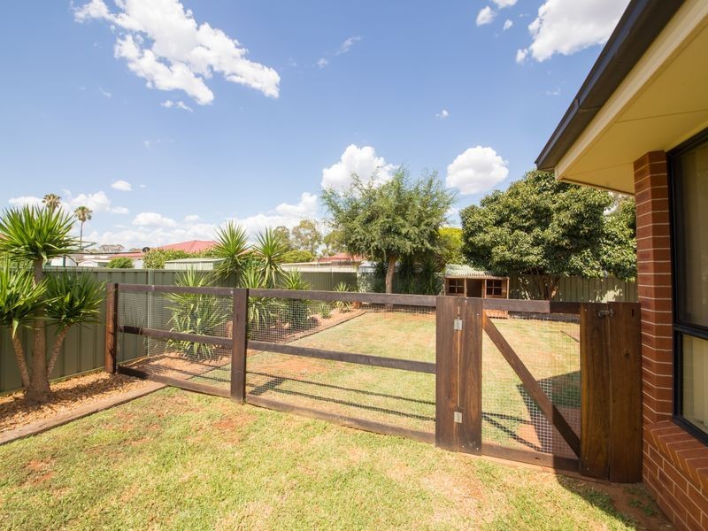 1 Tulloch Place, Dubbo NSW 2830