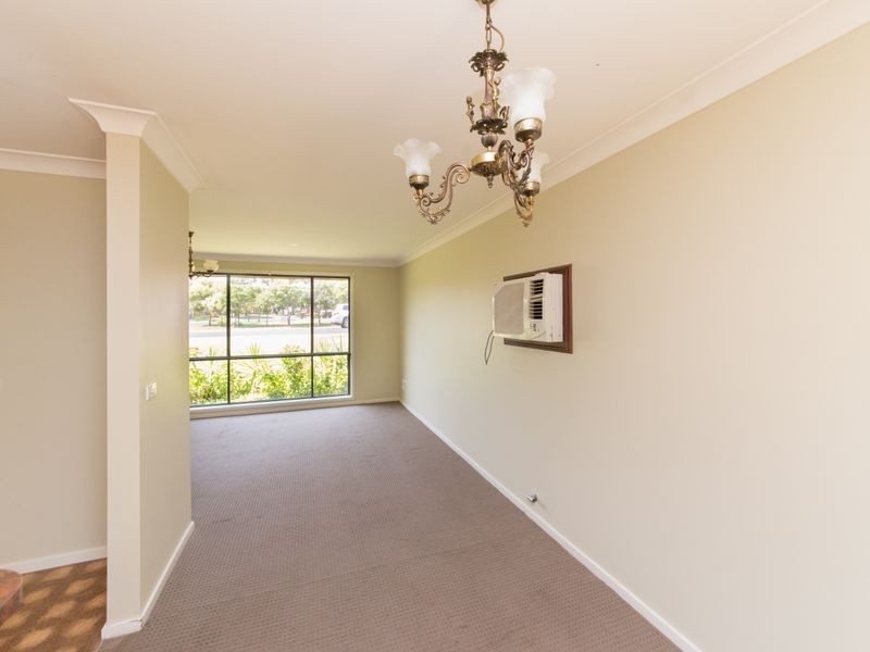 9 Bass Place, Dubbo NSW 2830