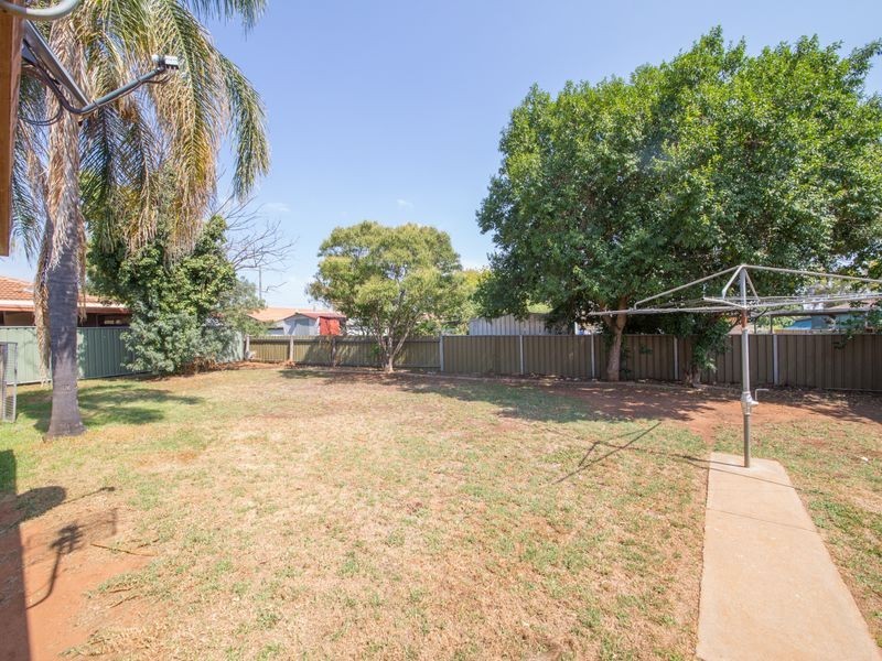 9 Bass Place, Dubbo NSW 2830