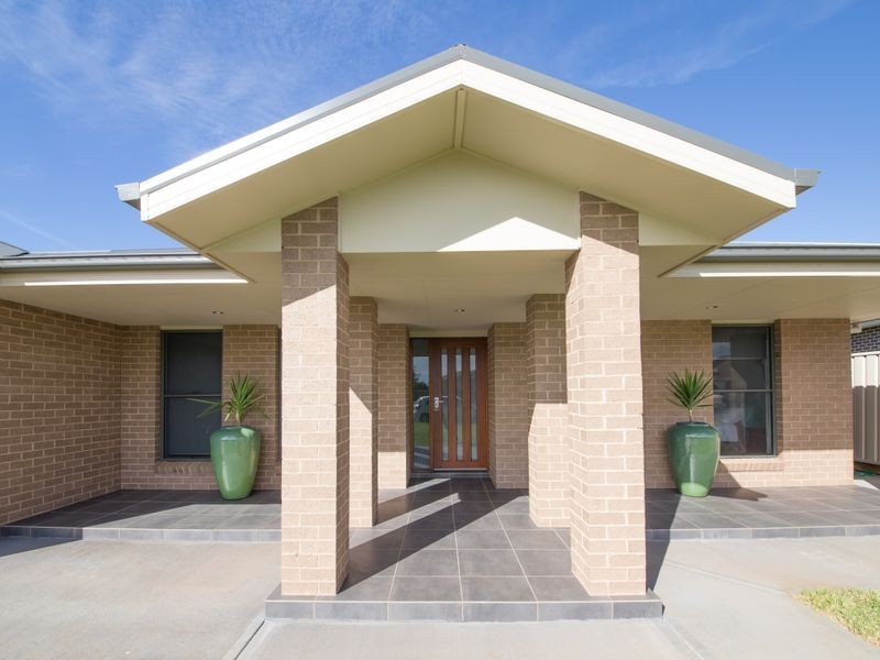 8 Tanderra Drive, Dubbo NSW 2830