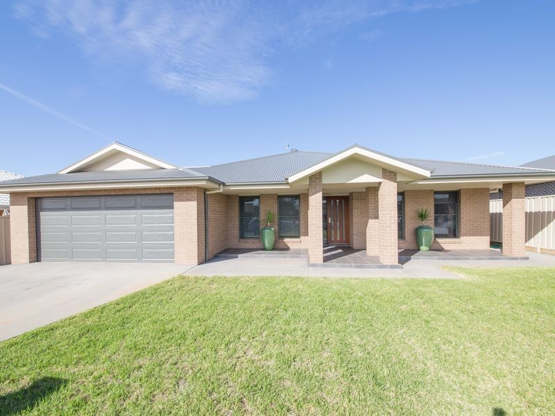 8 Tanderra Drive, Dubbo NSW 2830