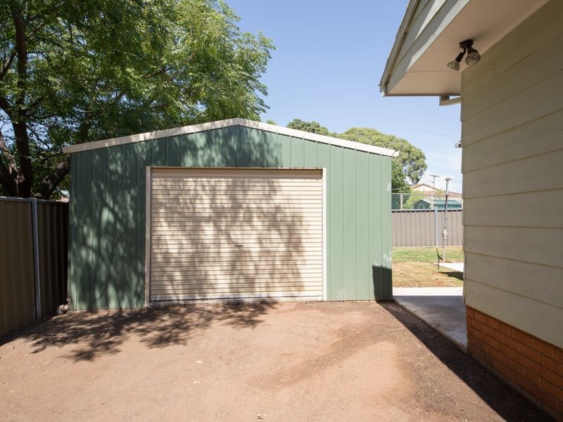 8 Newcombe Court, Dubbo NSW 2830