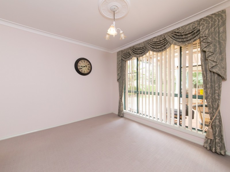 13 Ron Gordon Place, Dubbo NSW 2830
