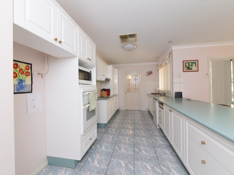 13 Ron Gordon Place, Dubbo NSW 2830