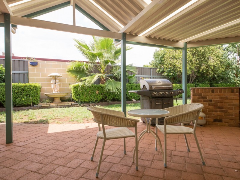 13 Ron Gordon Place, Dubbo NSW 2830