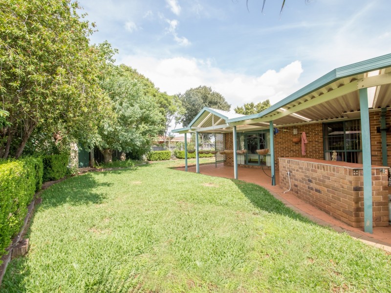 13 Ron Gordon Place, Dubbo NSW 2830