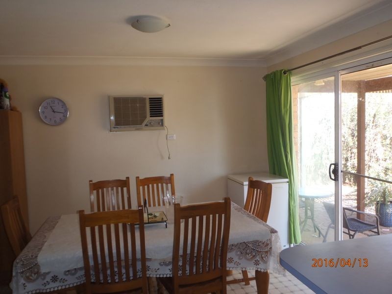 2 John Glenn Place, Dubbo NSW 2830